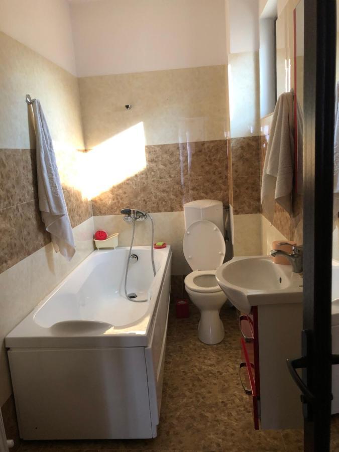 Adelina Apartment Schitu Bagian luar foto